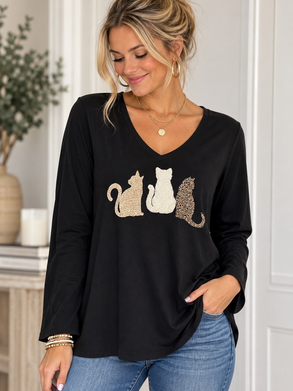 Chico's Black V-Neck Top with Cat Trio- Size 1 (Medium)